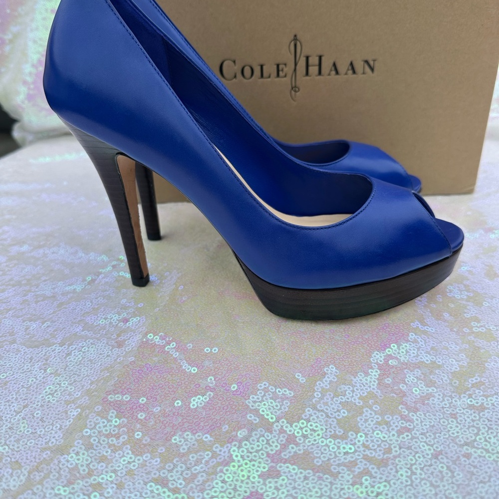 Cole Haan Women's Blue Peep Toe Heels - Picture 2 of 8